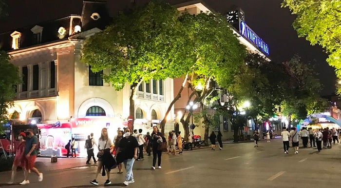 Phố đi bộ Hồ Hoàn Kiếm countdown 2026