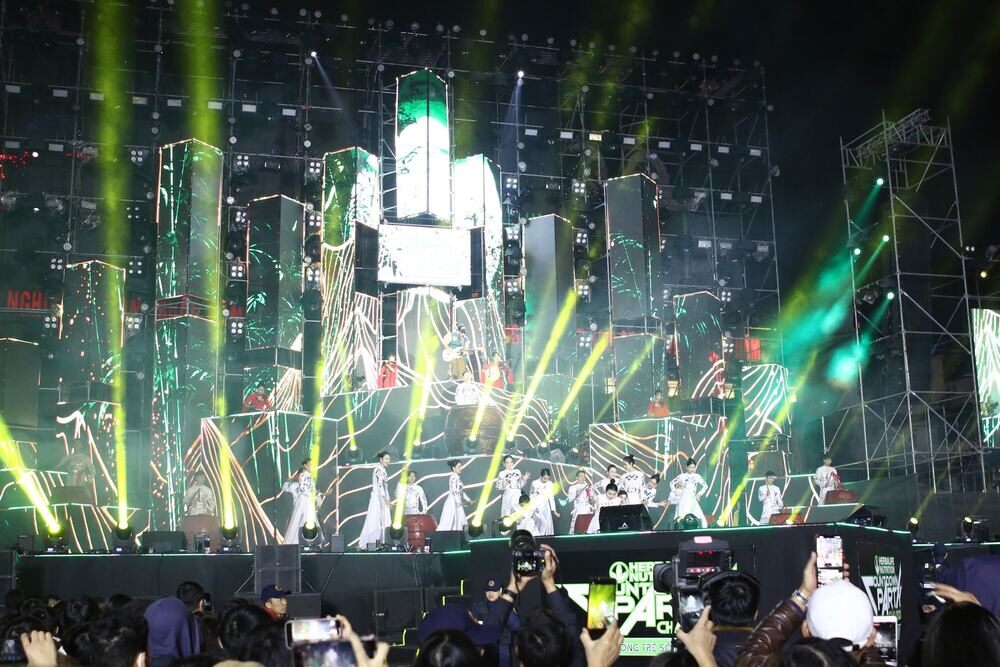 Quảng trường Đông Kinh Nghĩa Thục countdown 2026